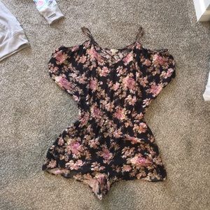 american eagle cold shoulder romper